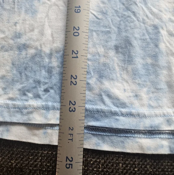 Vineyard Vines Blue Tie Dye Ling Sleeve Pocket Tee Shirt Womens Size Small - Picture 5 of 8